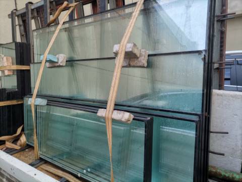 断桥铝门窗、纱窗、护栏